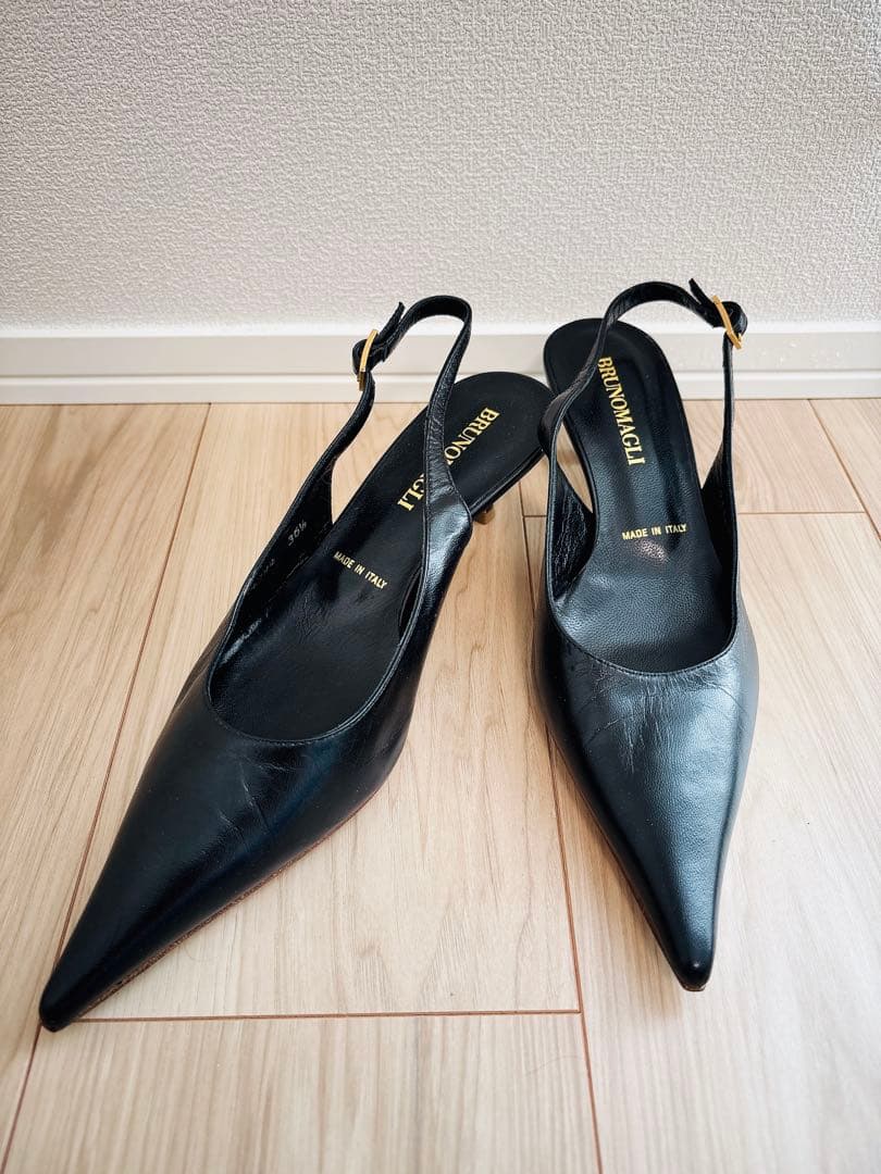 美品 BRUNOMAGLI ブルーノマリ 本革パンプス ブラック イタリア製