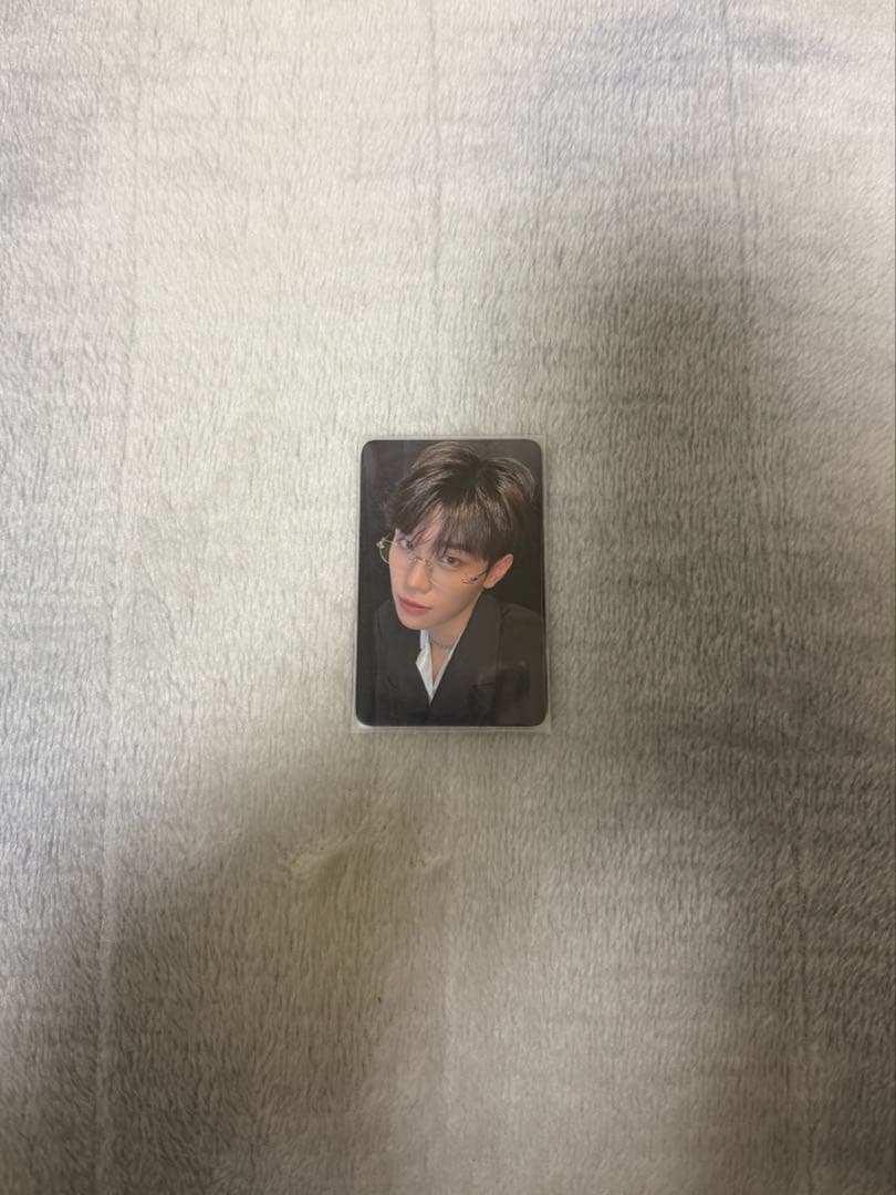 ZB1ゼベワン テレトレカ ktown4u フチなし 縁なし メガネ