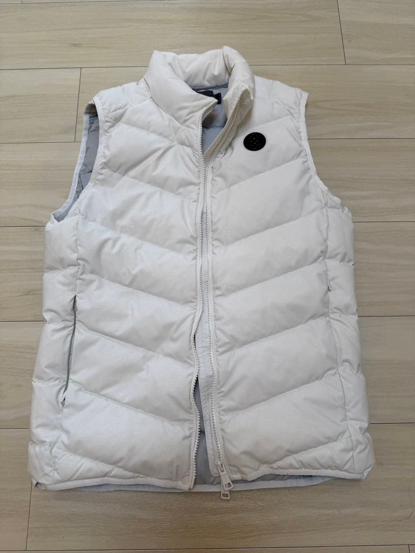 n*a様 GFORE ホワイト ダウンベスト サイズ1001