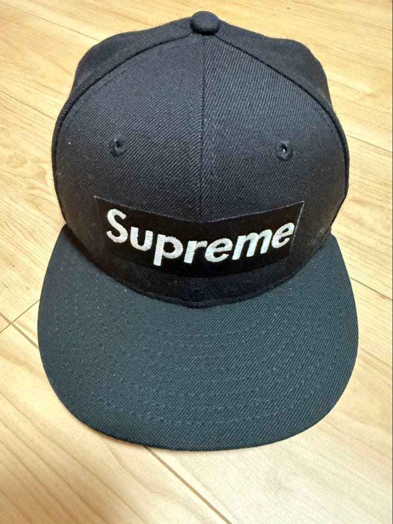 Rip supreme newera 7 1/4 ニューエラ cap キャップ Supreme 'Leather Box Logo New Era Cap'ニューエラ レザー キャップ
