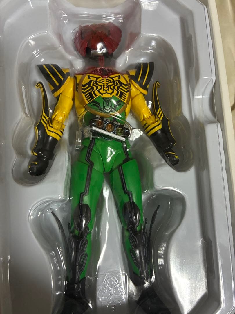 S.H.Figuarts(真骨彫製法)仮面ライダーオーズ スーパータトバ コンボ