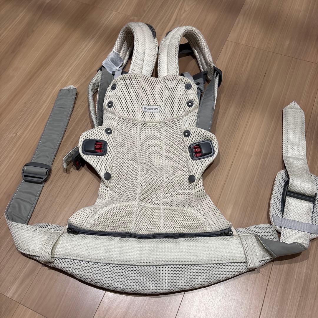 メッシュ　抱っこ紐 クリーム　ハーモニー　ベビージョルン