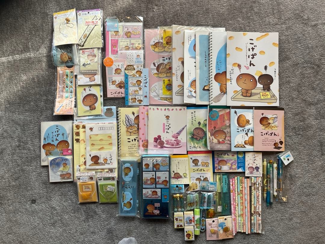 【合間公式アカウント1 様】こげぱんグッズ　まとめ売り　未使用多数　サンエックス