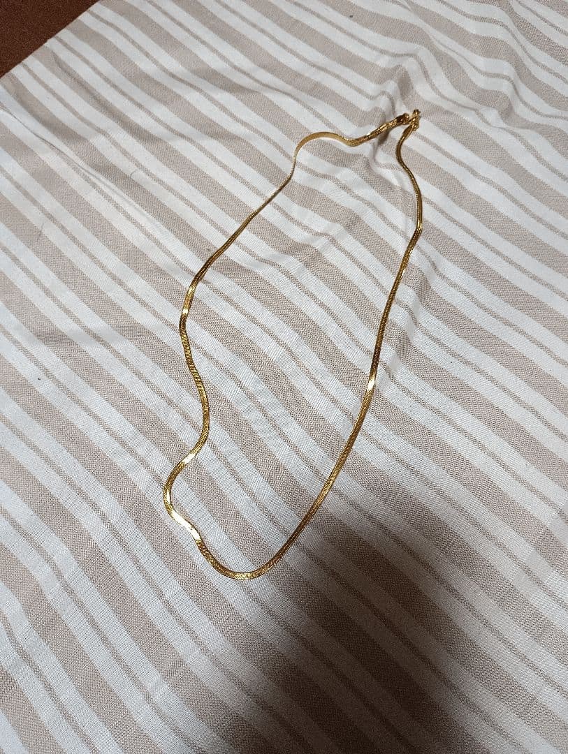 18k刻印 喜平　ヘリンボーンネックレス　2ミリ　60㎝　3グラム　超破格値