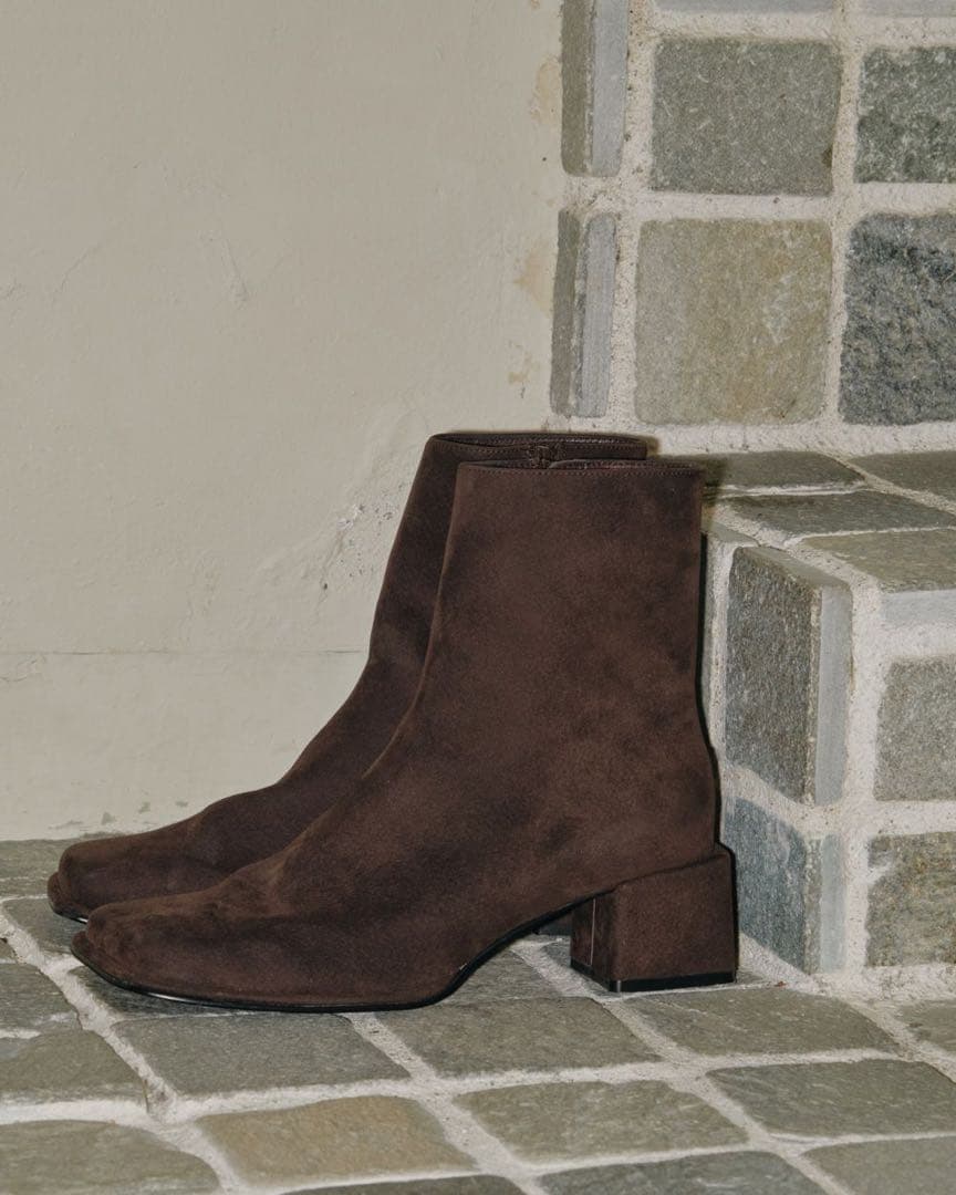 箱付き新品　TODAYFULスクエアヒールブーツ　ブラウン