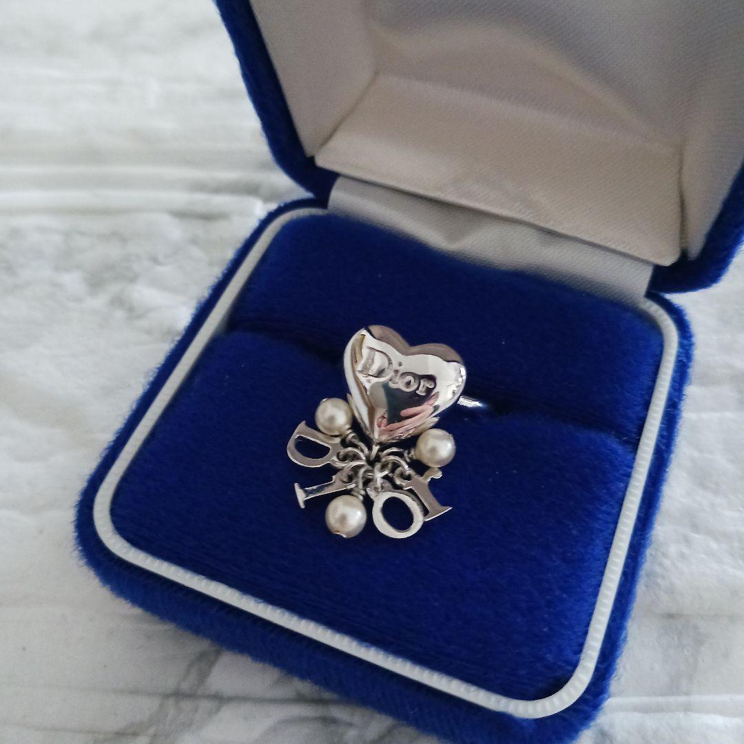 Christian Dior　ハートリング　ロゴチャーム