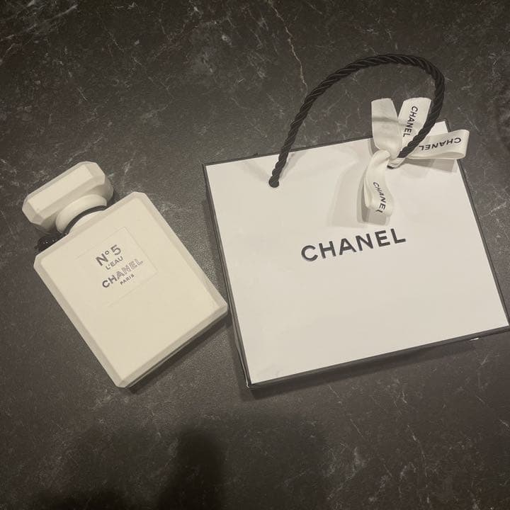 CHANEL N°5 ロー　100ml