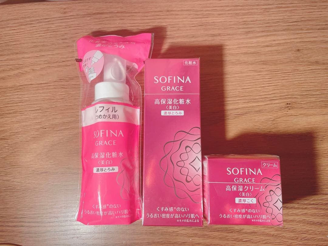 ソフィーナグレイス　高保湿化粧水　濃厚とろみ　本体1＋リフィル1＋高保湿クリーム