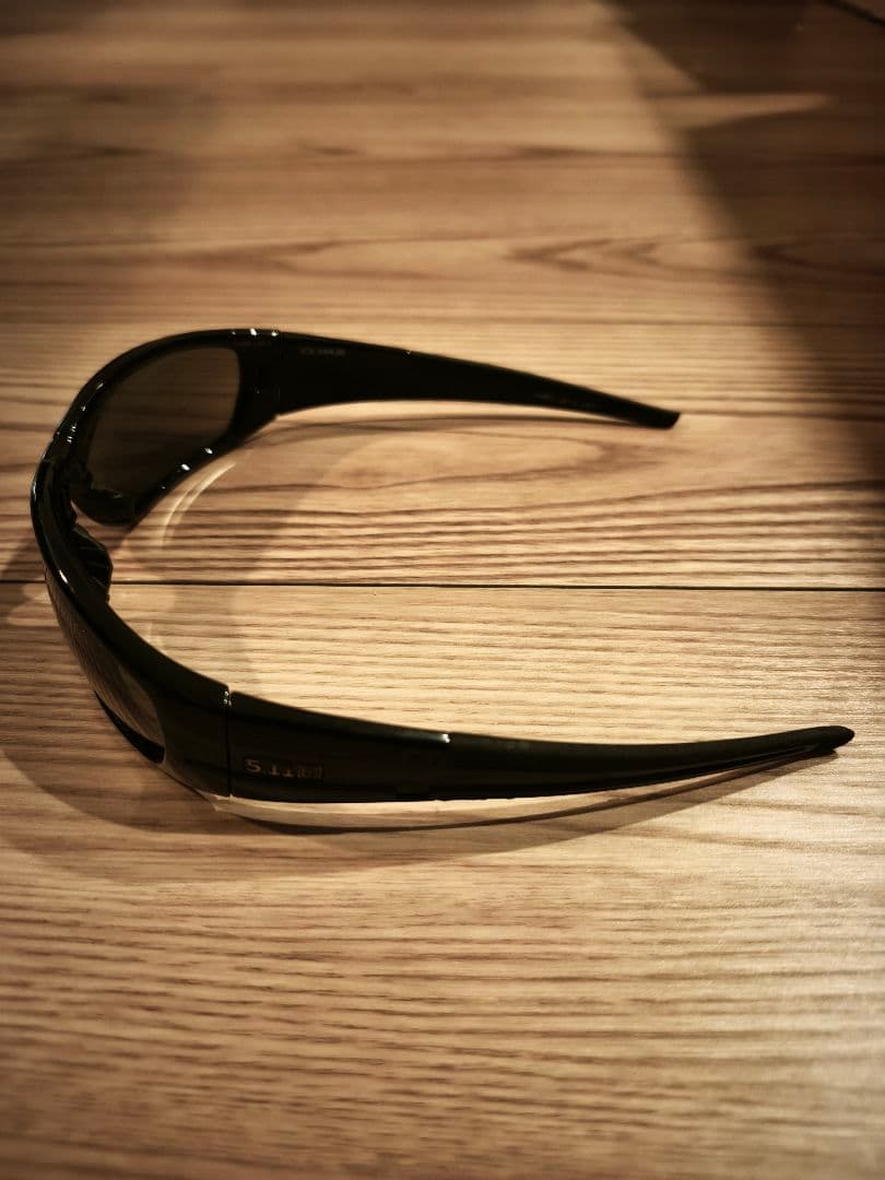 5.11 Tactical タクティカルサングラス+付属品 - メルカリ
