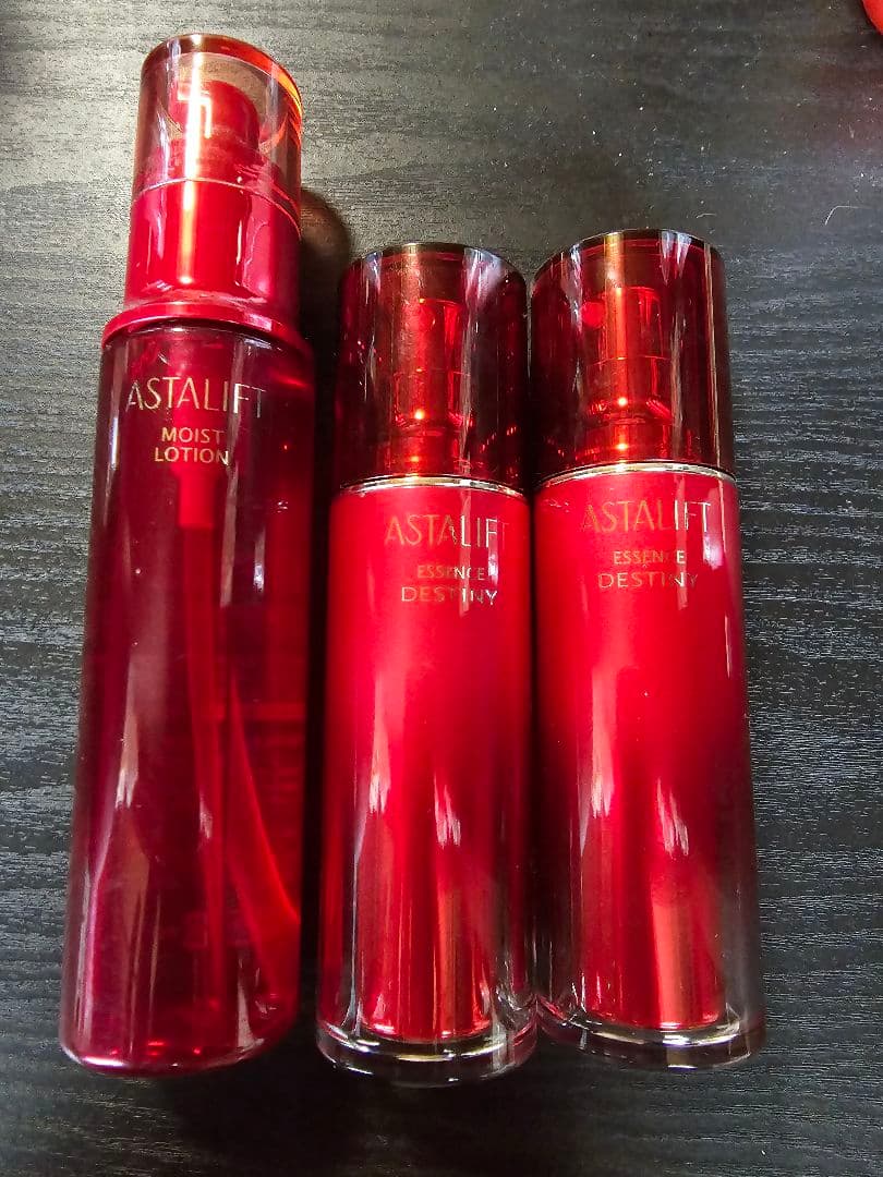 アスタリフト　化粧水　美容液