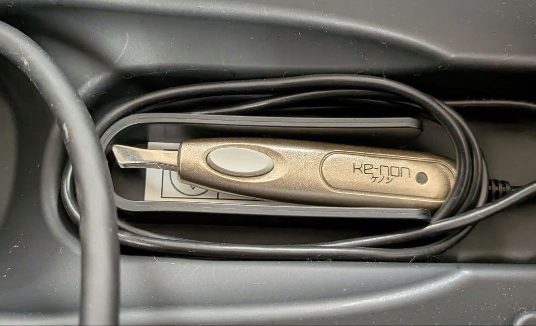 《リユース美品！》ケノン フラッシュ式脱毛器 美顔器ver:7.2