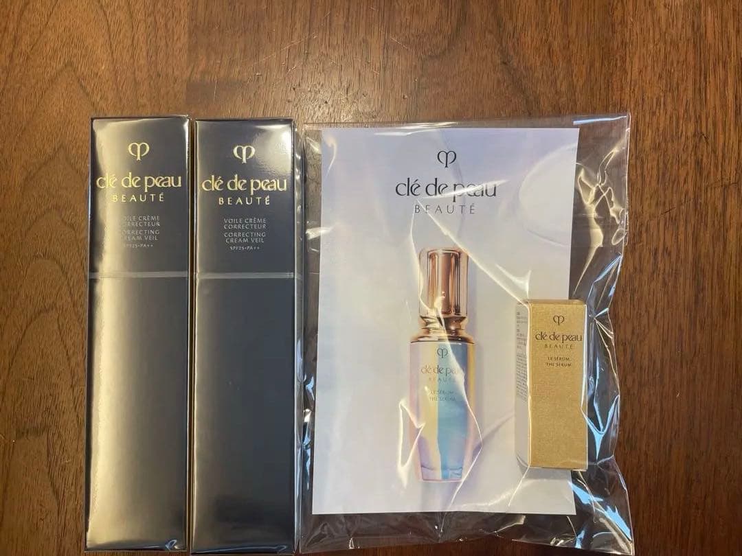 【新品未使用】ヴォワールコレクチュールｎ　2本　美容液サンプル付