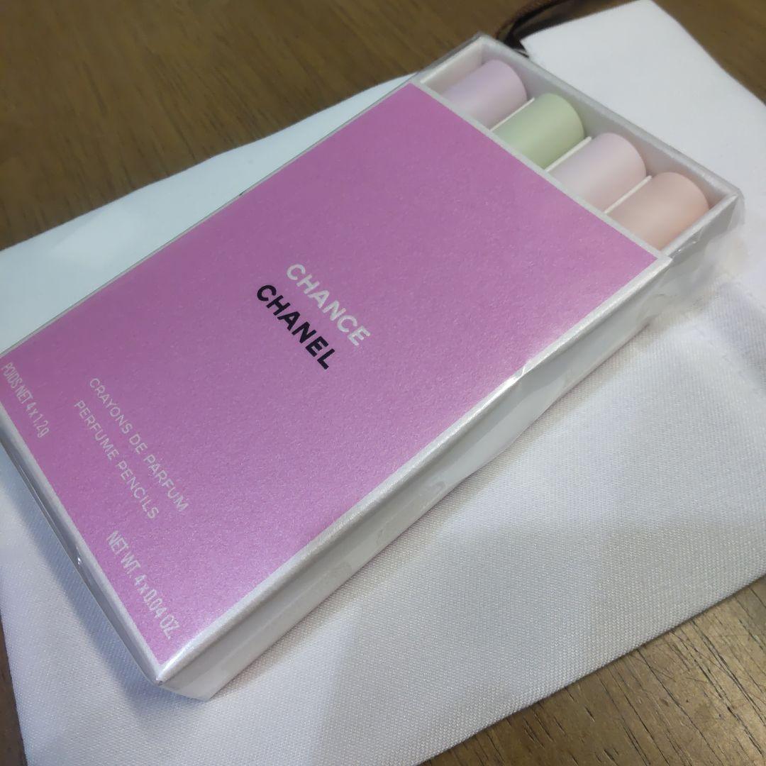 未開封 CHANEL CHANCE クレイヨン 4本セット シャネルの人気フレグランス「チャンス」がペンシル型に！首元や手首の