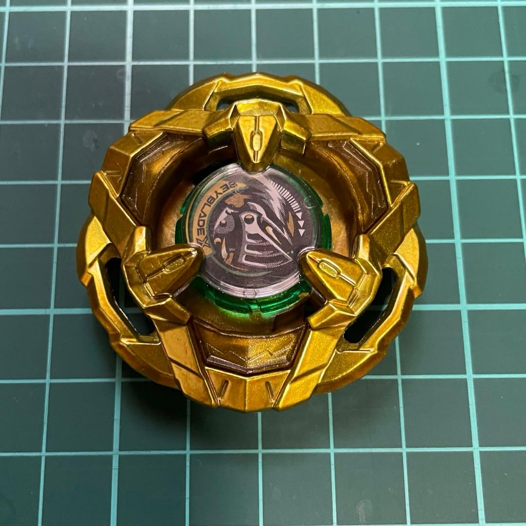 ベイブレードX ナイトシールドメタルコートゴールド