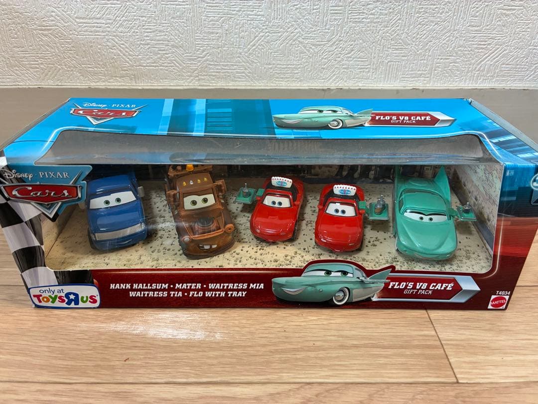 カーズ　フローズ V8 カフェ ギフトパック