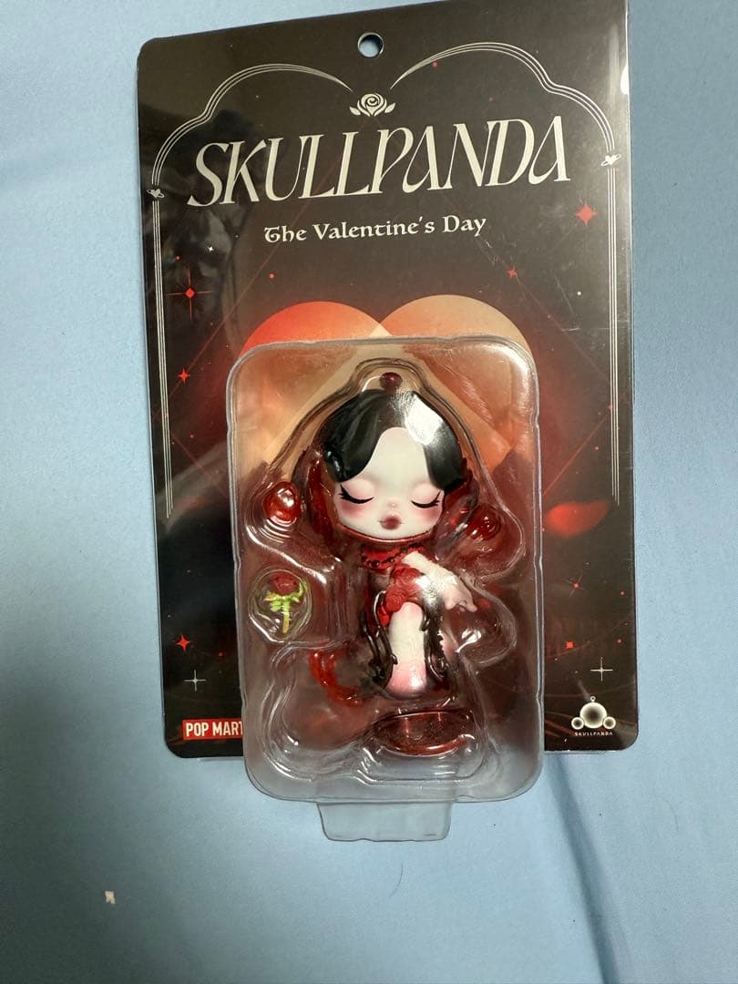 ポップマート　スカルパンダ　バレンタイン