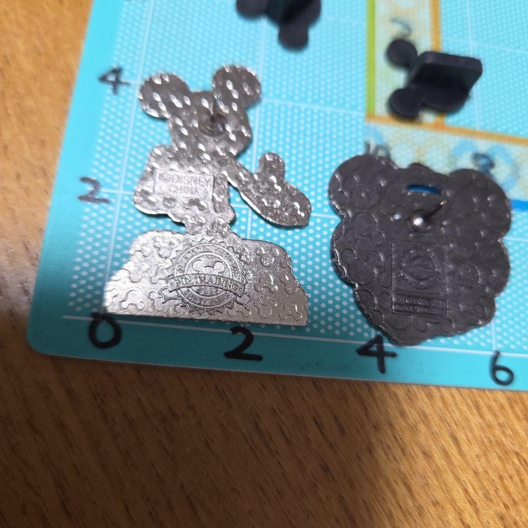 海外ディズニーピンバッジ ミッキーマウス ピントレーディング