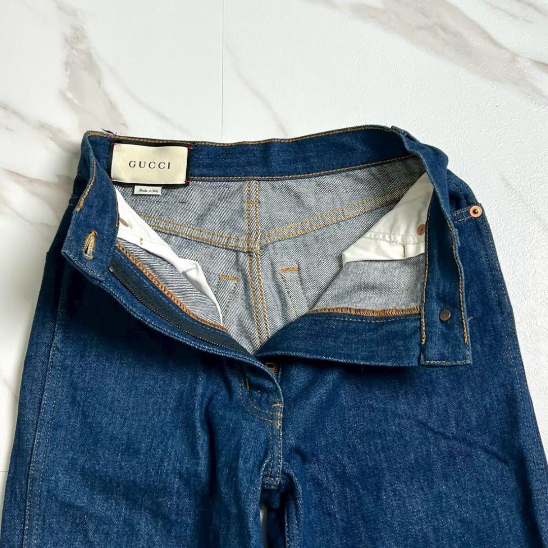 極美品 GUCCI グッチ フレア デニムパンツ 刻印ボタン 現行タグ - メルカリ