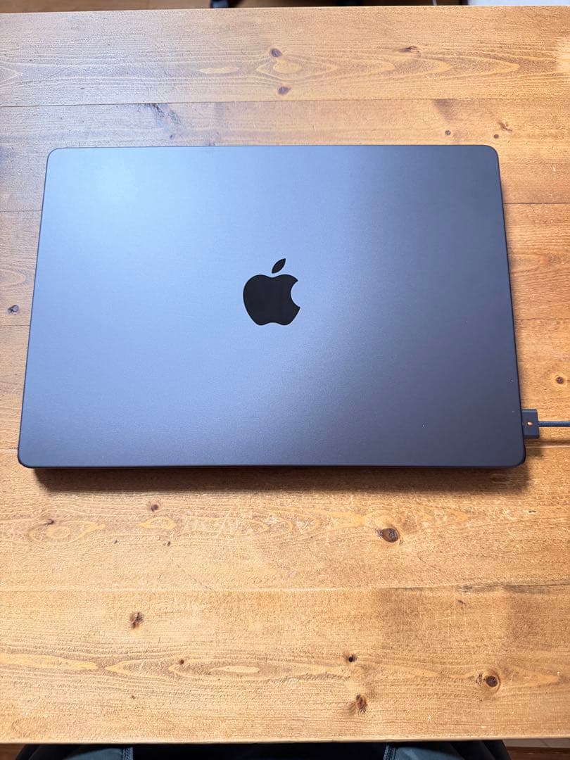 Macbook Pro 14インチ M4 16GB 1TB