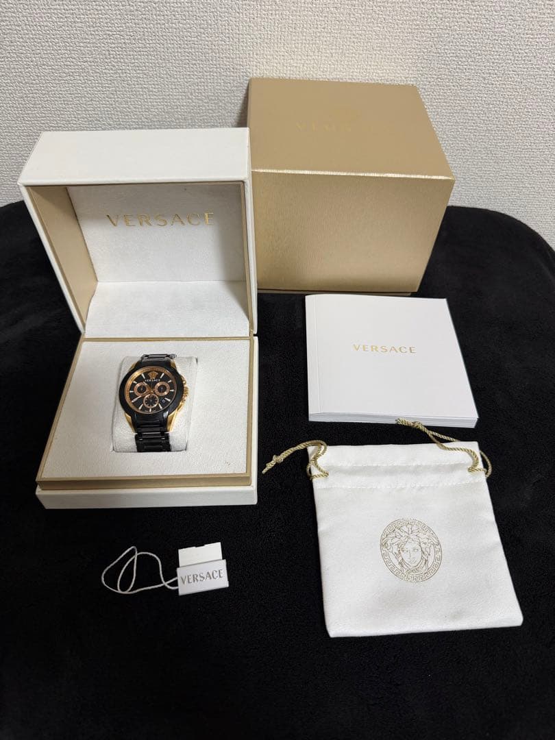 VERSACE 時計　ヴェルサーチェ キャラクタークロノ / VEM800418