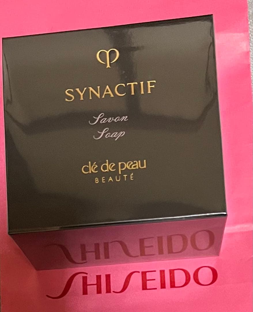 新品未開封シナクティフ サボンn 100g メイク落とし洗顔石鹸とメイク