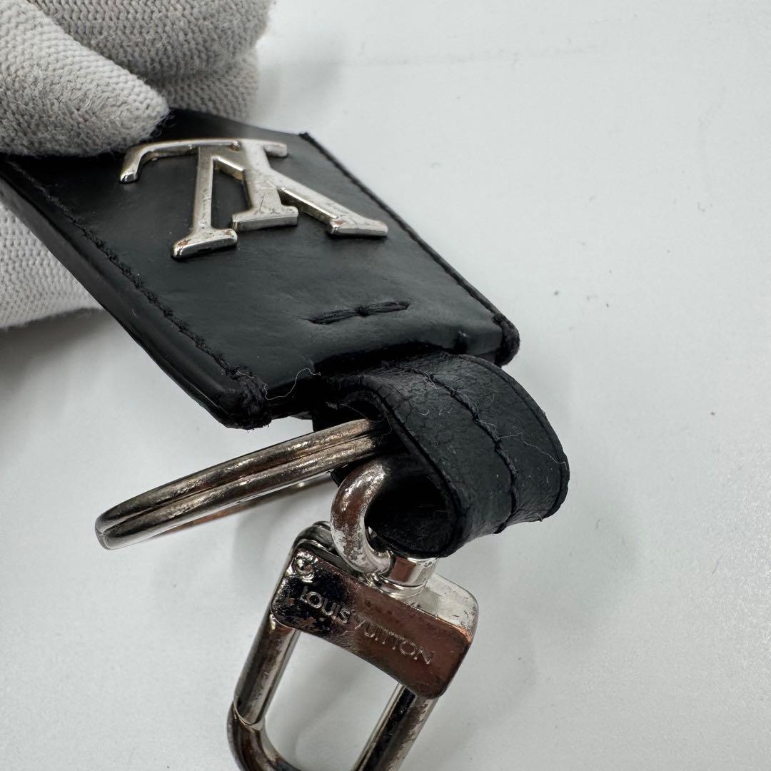 ルイヴィトン キーホルダー キーリング クロッシュ クレ チャーム 866