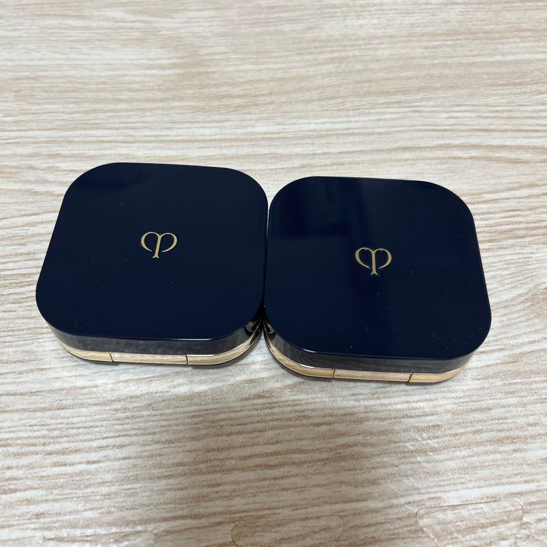 クレドポー　タンクッションエクラ　ナチュレル