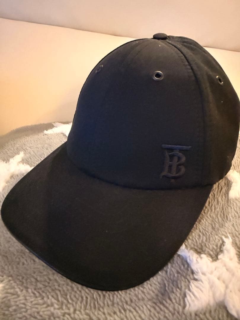 Burberryキャップタグ付正規品ブラック/ノバチェックsize XL