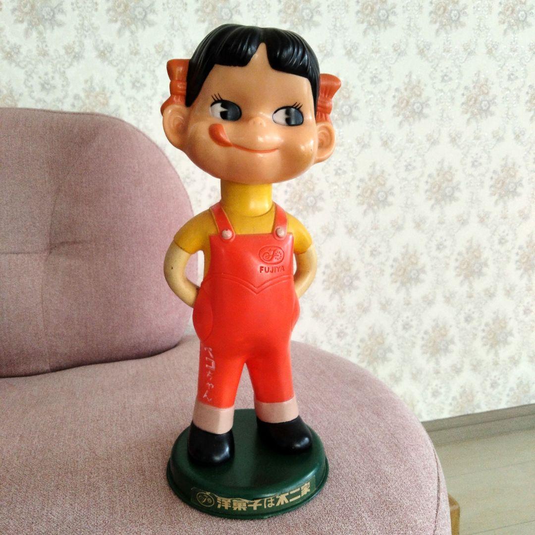 不二家 ペコちゃん フィギュア 首振り人形 - メルカリ