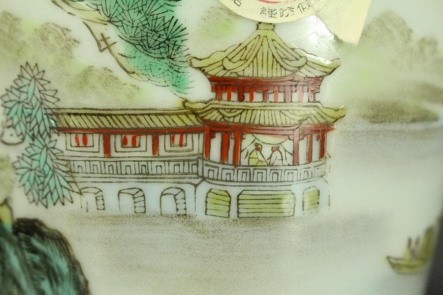 中国美術 景徳鎮 色絵 山水画 題詞紋 瓶 美品 911 - メルカリ