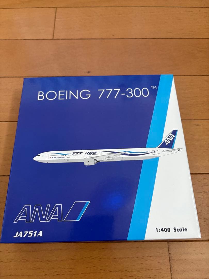 ANA 創立45周年記念「風塗装」Boeing 777-300 JA751A