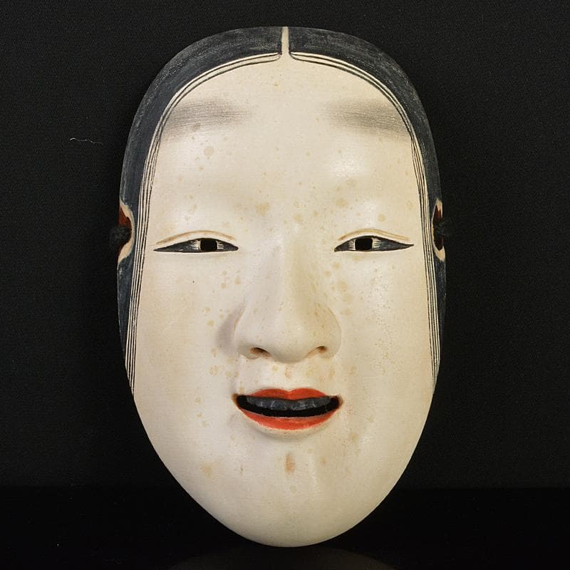 能面　能楽　雅楽　木彫　小面　在銘　C　R6841 Amazon.co.jp: 【骨董古典芸能美術】古い木彫能面在銘女面男面小面能楽