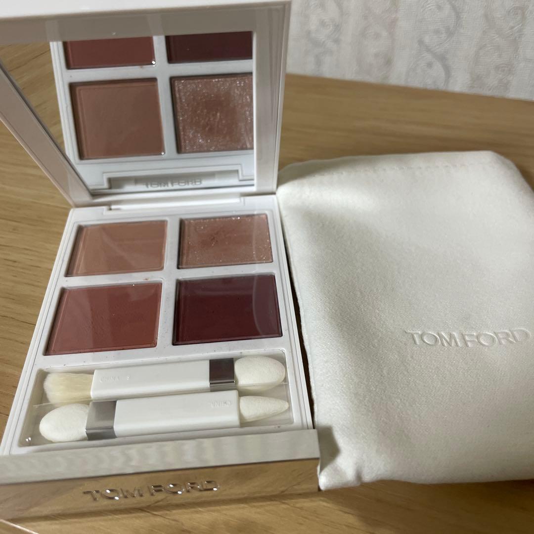 TOM FORD 01SN シルエット アイカラー クォード シャレーミンク ソレイユ アイ カラー クォード 01SN シャレー ミンク / TOM FORD