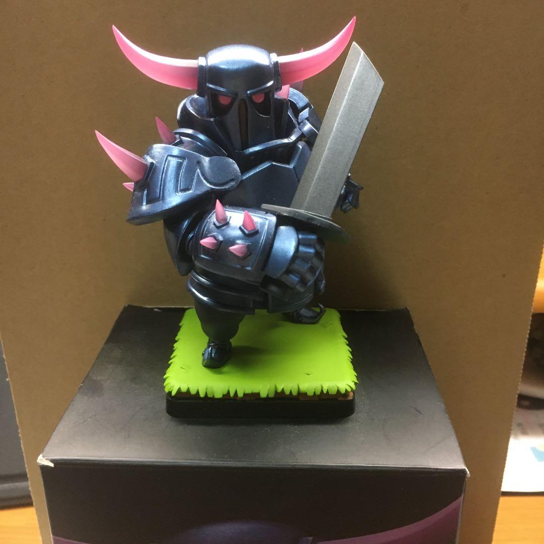 クラッシュロワイヤル(クラロワ) ペッカ フィギュア - メルカリ