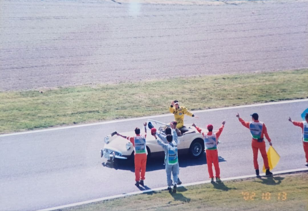 1/18 02F1日本GP鈴鹿限定 別注マテル ジョーダンEJ12 琢磨 - メルカリ