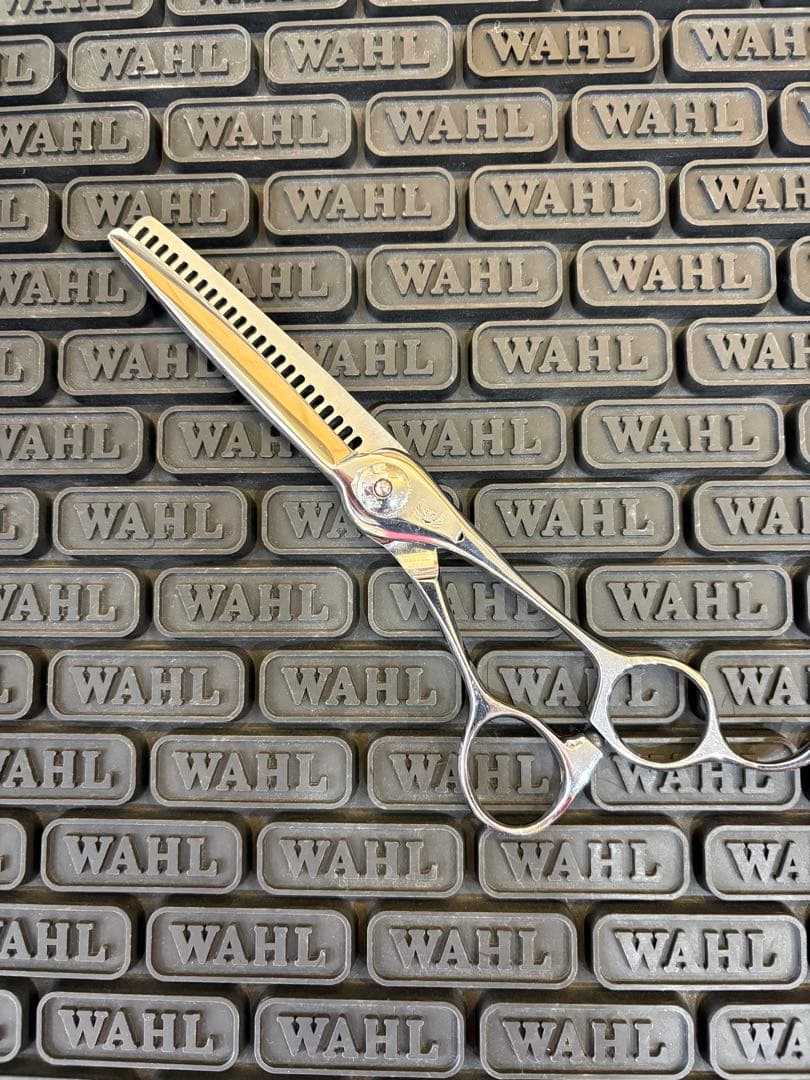 美品 ナルトシザー 四梳きスラストゆうB23