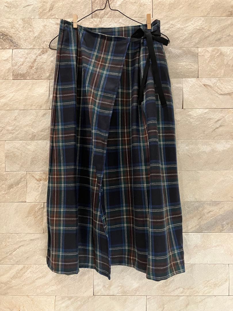 ネストローブnestRobeウールタータンチェックラップライクスカート　ネイビー ネストローブnestRobeウールタータンチェックラップライクスカート