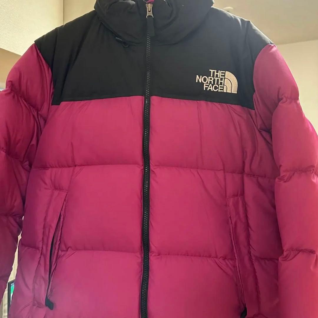 THE NORTH FACE フード付きダウンジャケット 黒・ピンク　ヌプシ