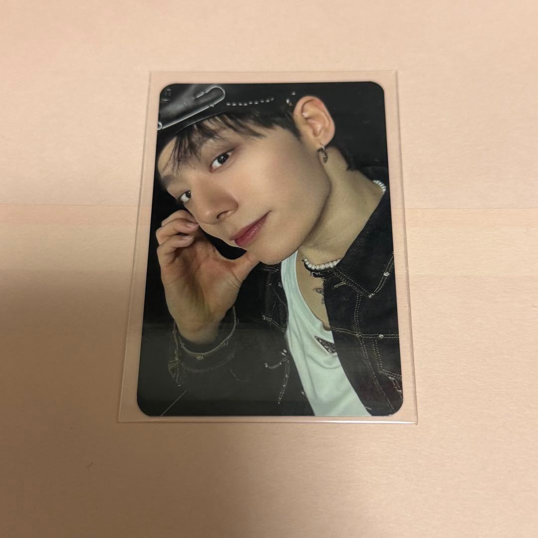 ONEUSファヌン 2nd world tour - メルカリ