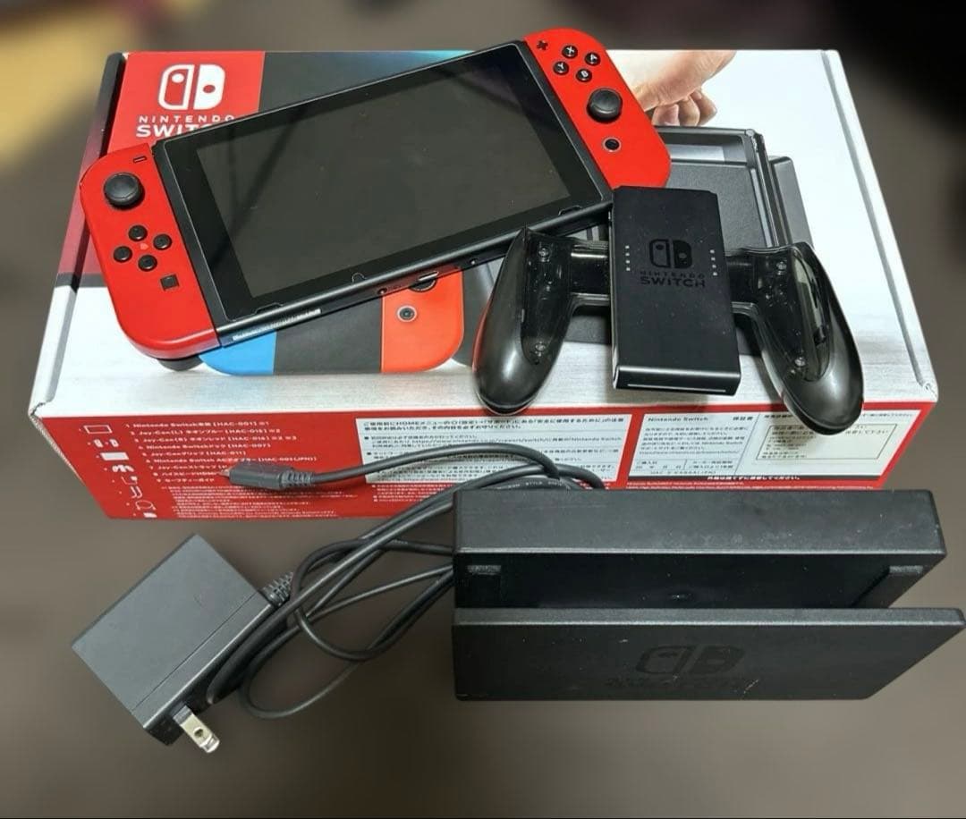 【レッドJoy-Con】任天堂Switch 本体 Amazon.co.jp: 【新モデル】Nintendo Switch 本体【Joy-Con(L) ネオン