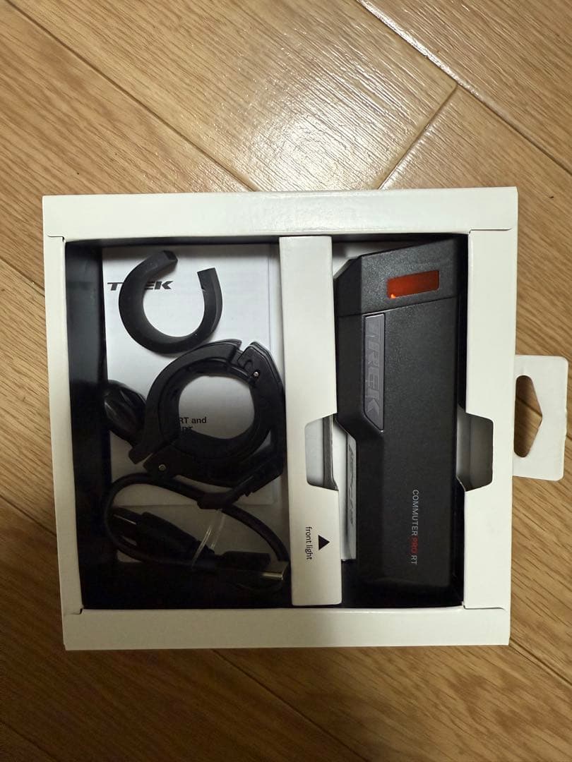 トレック Commuter Pro RT フロントバイクライト