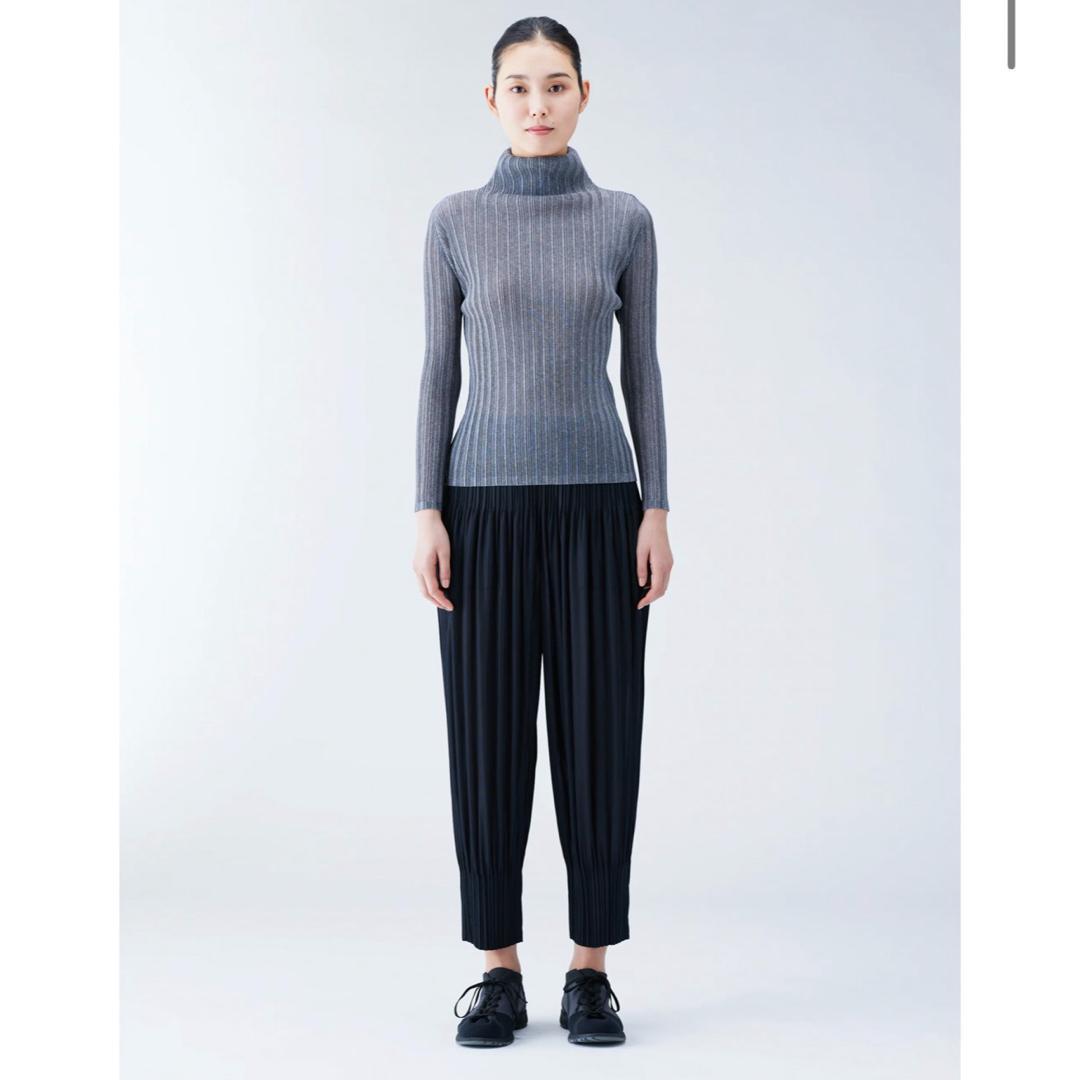 プリーツプリーズイッセイミヤケ トップス 長袖 タートルネック ライト