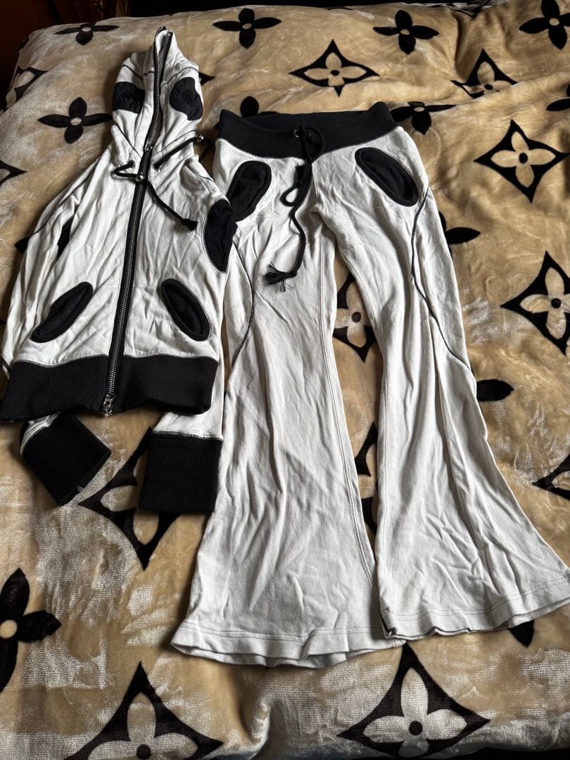 L.G.B. ルグランブルー LGB セットアップ パーカー - メルカリ