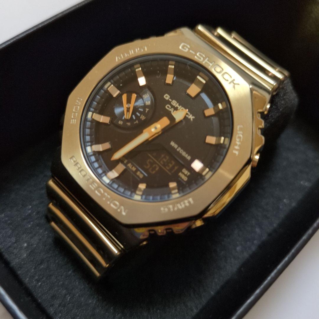未使用保管品 G-SHOCKゴールド GM-2100YMG-9AJF G-SHOCK メタルカバード GM-2100YMG-9AJF ゴールド＆ブラック カシオ G