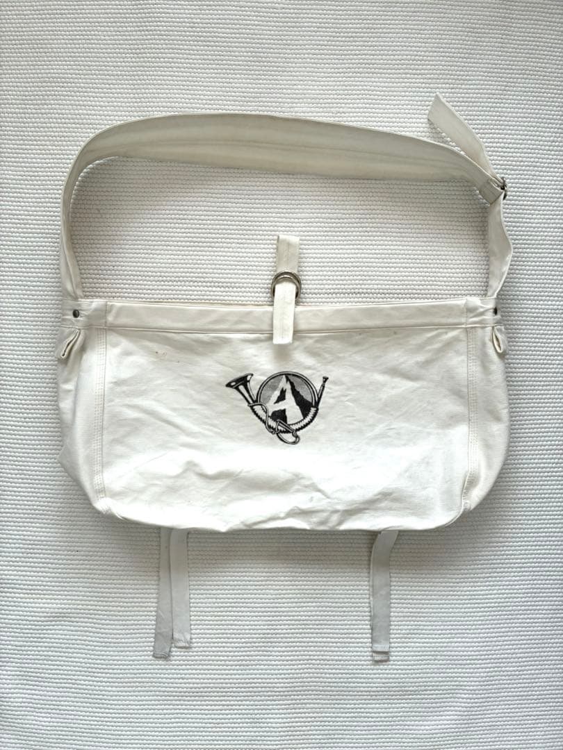 MOUNTAIN RESEARCH ニュースペーパーバッグ