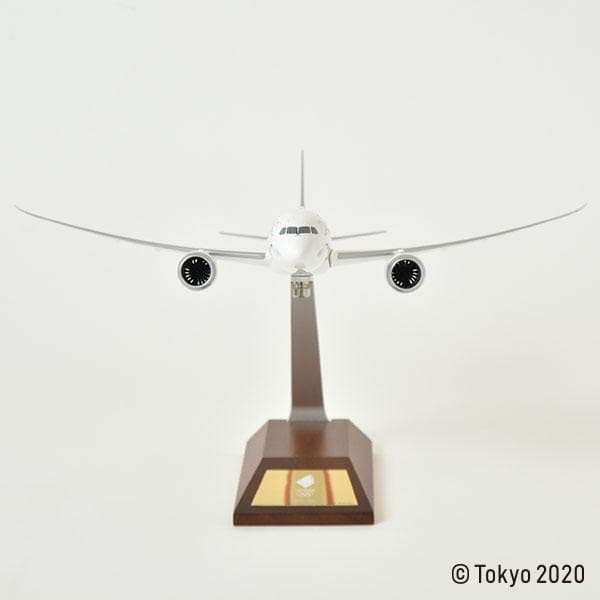 新品♪限定 日本航空 JAL 東京2020オリンピック聖火特別輸送機 1/200