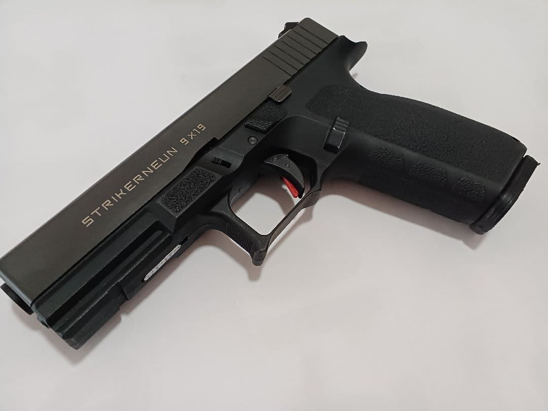 さ*ら様 carbon8　ストライカー9　CO2ガスガン Carbon8 ストライカー9 CO2ガスブローバック レビュー | おのまとぺの