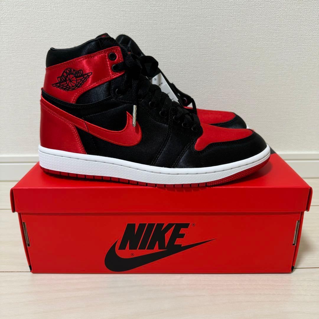 靴 AIR JORDAN 1 Satin Bred