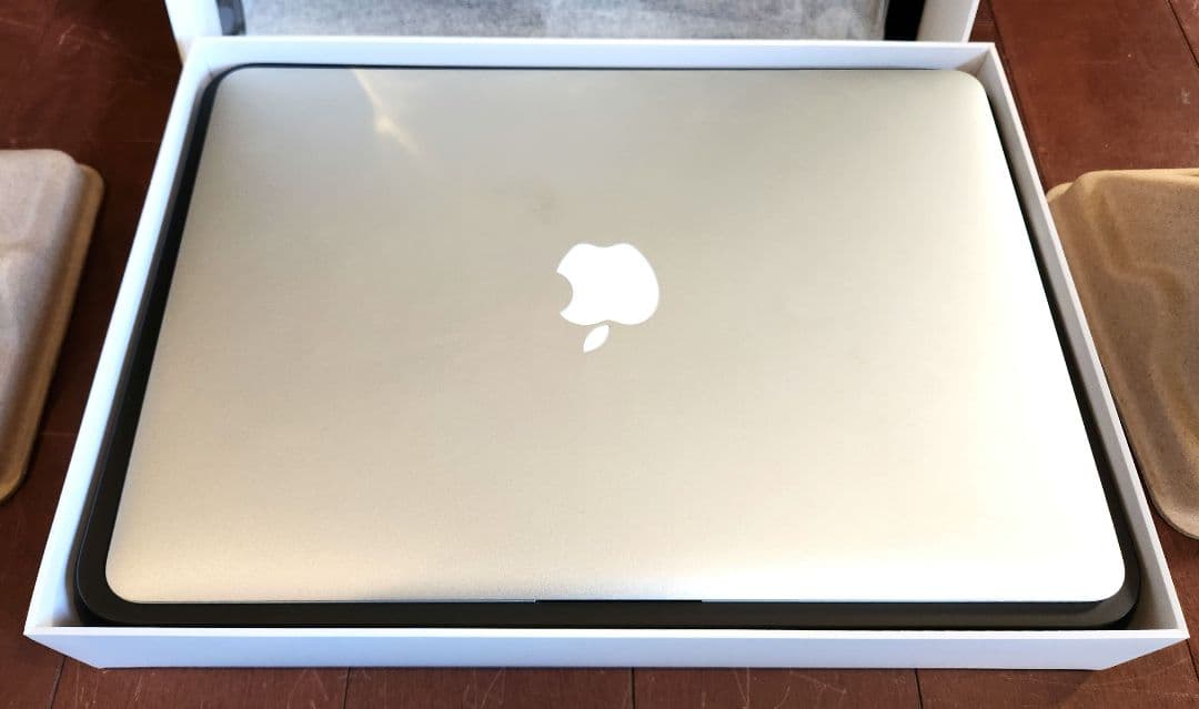 スマホ・タブレット・パソコン APPLE MacBook Air 1800/13.3 MQD32J/A