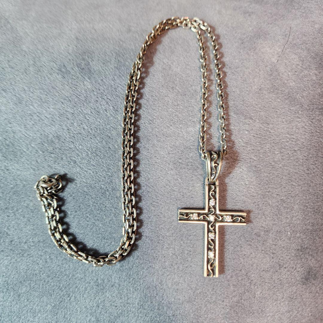 シルバー クロスネックレス ストーン付き